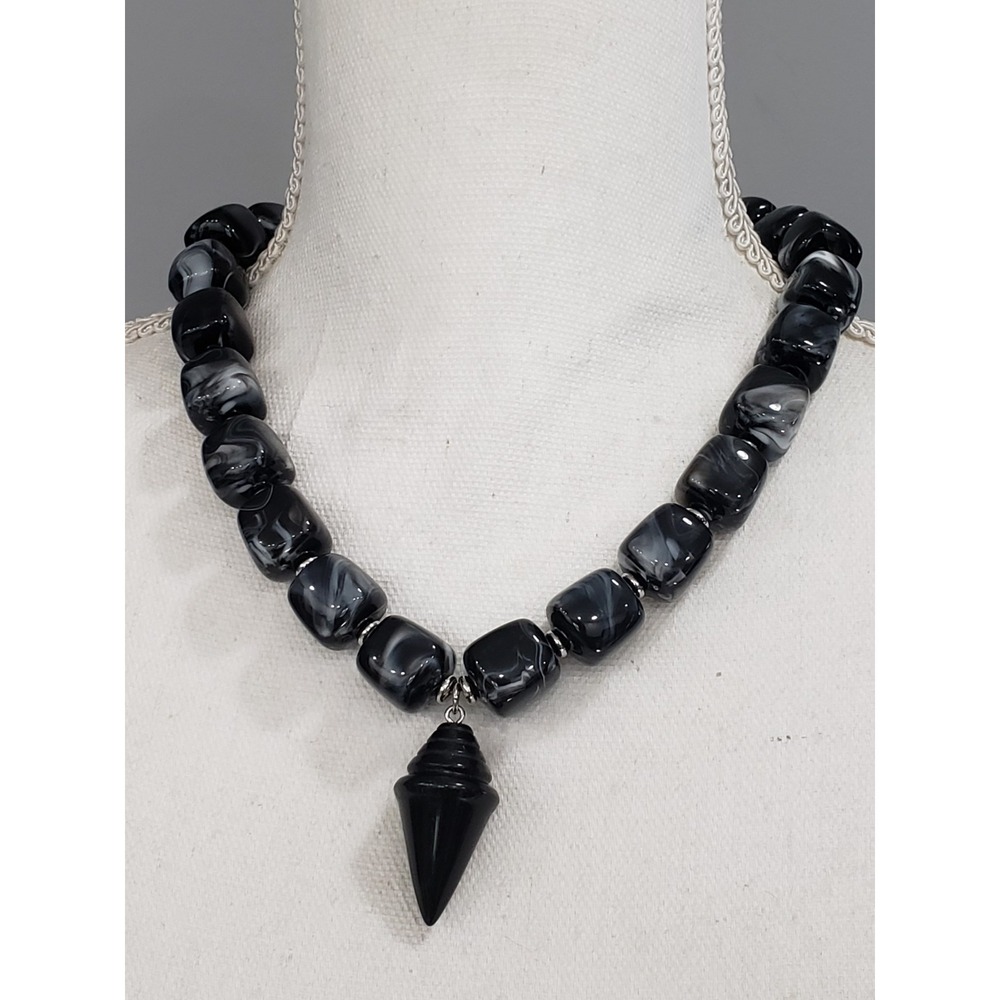 MAYAMAR CHUNKY BLACK ONYX PENDANT SHELL necklace siren mermaid sea monster beach